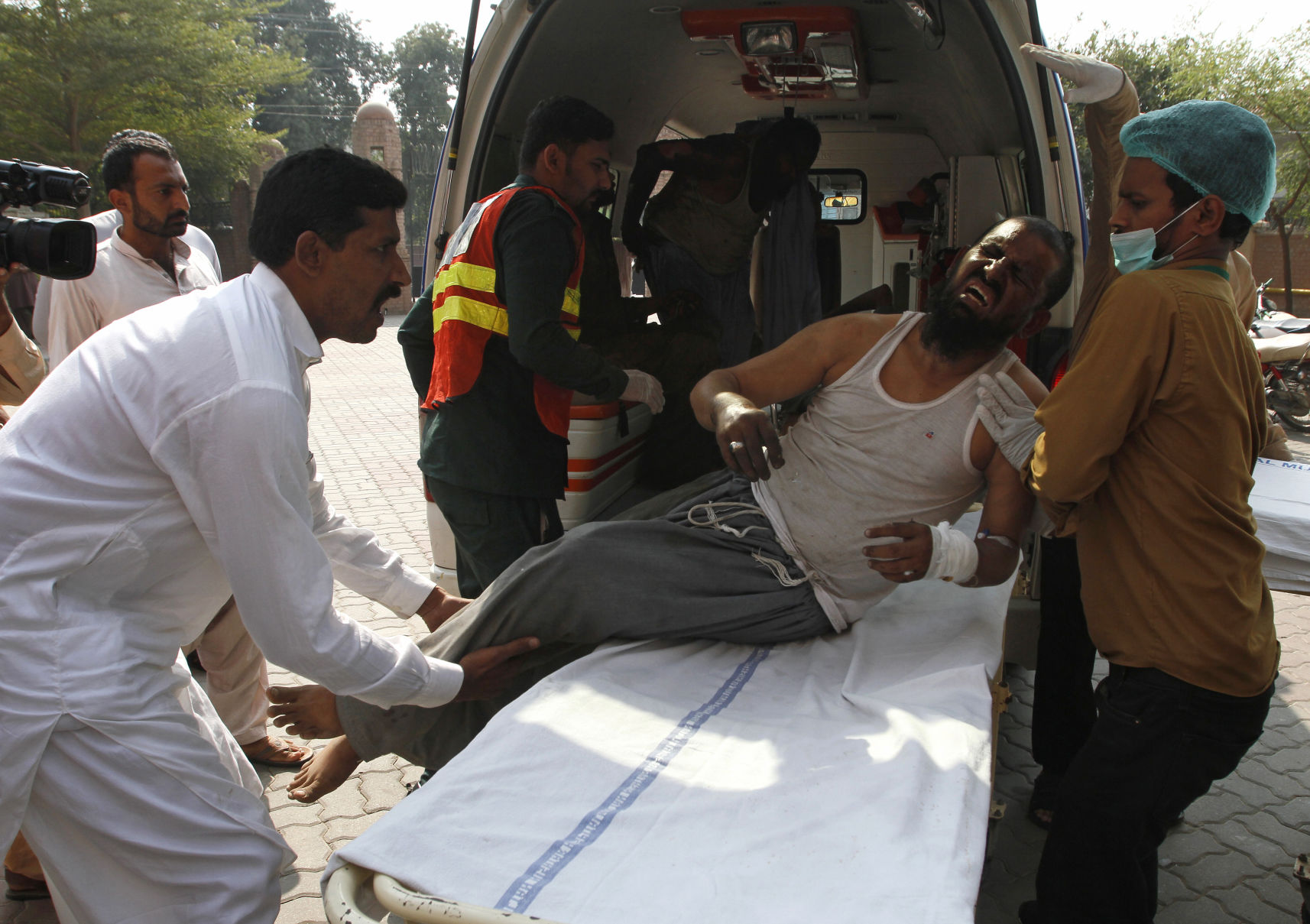 Pakstan Train Fire